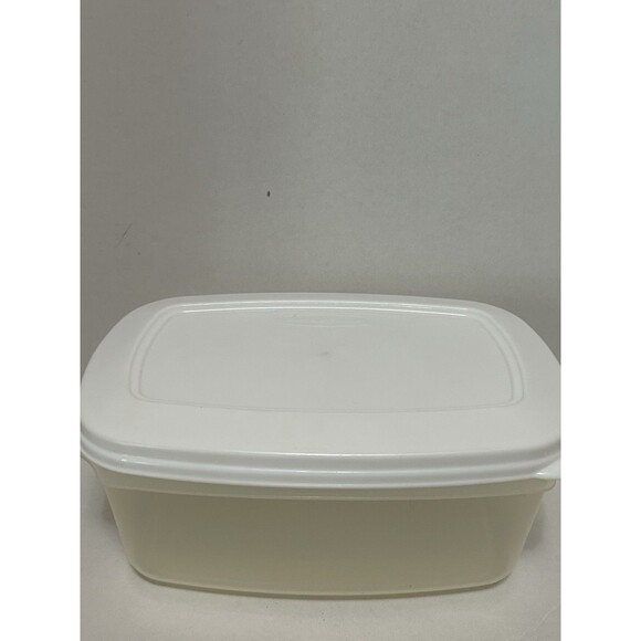 Rubbermaid Servin Saver C Rectangle With White Lid 1.5 Gal - Picture 1 of 8